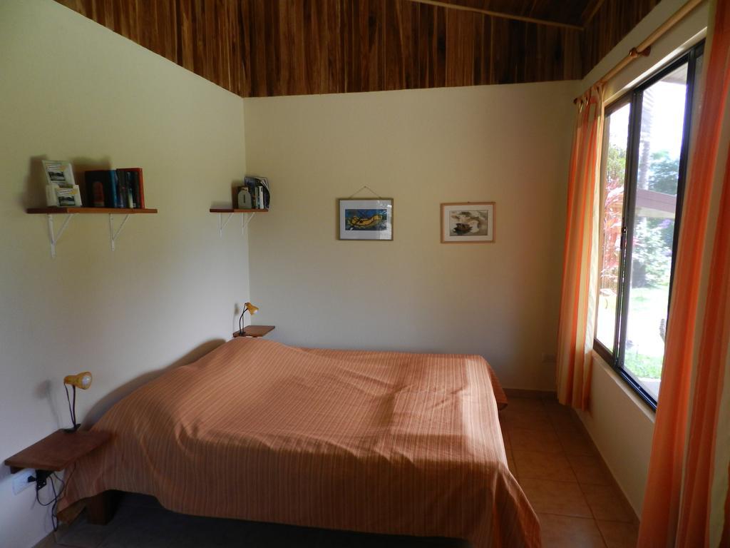 El Paraiso Verde B&B Atenas Room photo